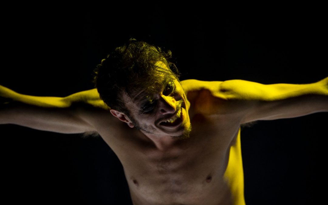 “Arena. La única forma de irse, es irse”