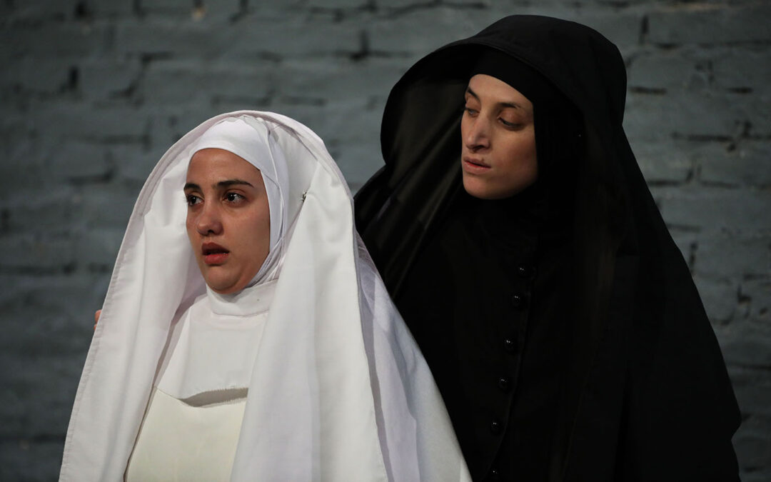 «¡Oh cabezas locas de las religiosas!»