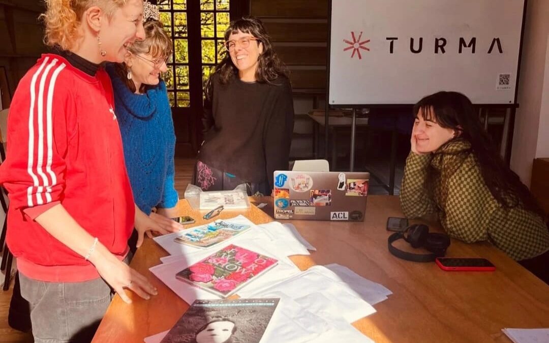 Turma es una biblioteca y librería dedicada a libros de arte