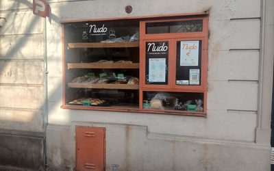 El camino de Nudo, de la masa madre a la ventana en La Paternal